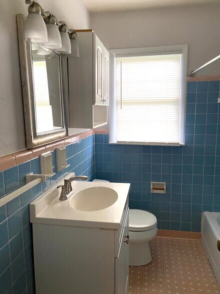 Building Photo - 4041 Crosshaven Dr