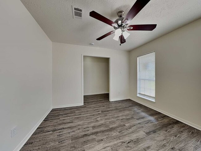 Building Photo - 18002 Woodgum Dr