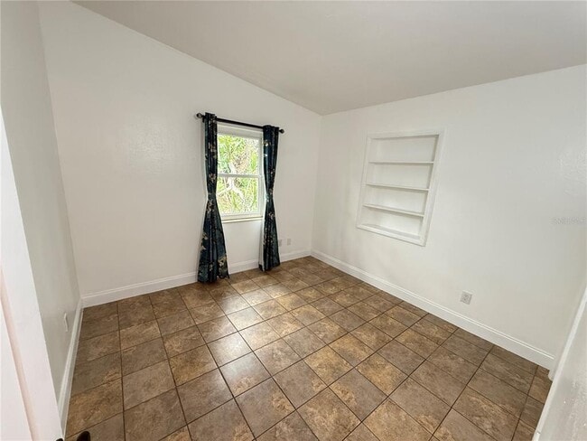 Building Photo - 4394 Pompano Dr SE