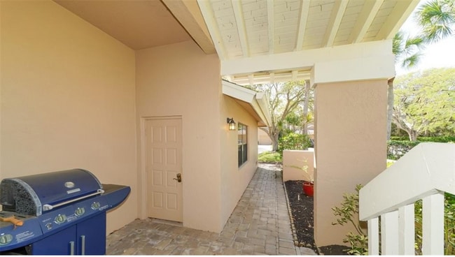 Building Photo - 5251 Heron Way