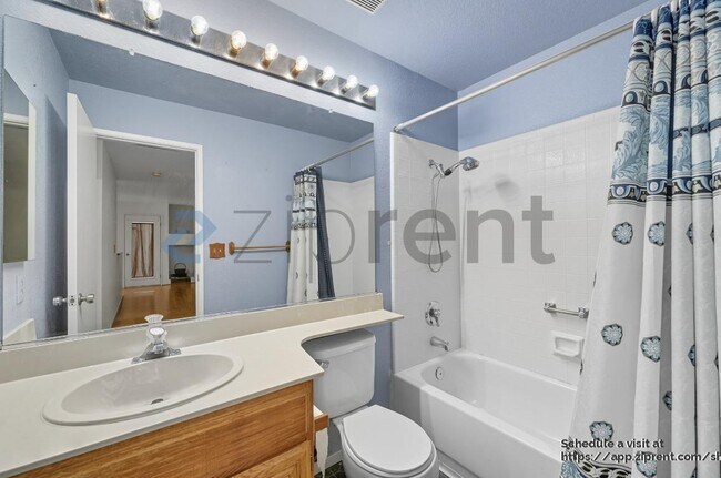 Building Photo - 14 Cider Mill Ct