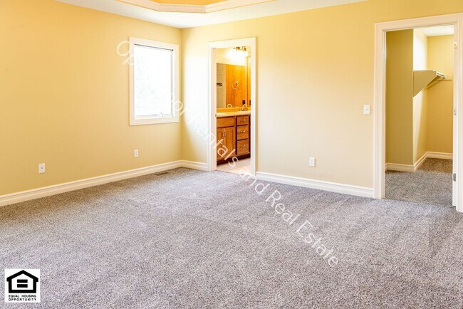 Building Photo - 13558 Paperbark Trail