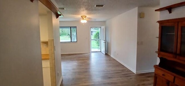 Building Photo - 10079 SW 89th Ct