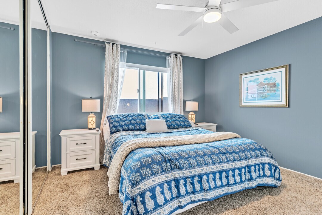 Master bedroom - 5653 Riley St