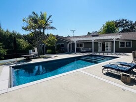 Building Photo - 4703 Ferncreek Dr