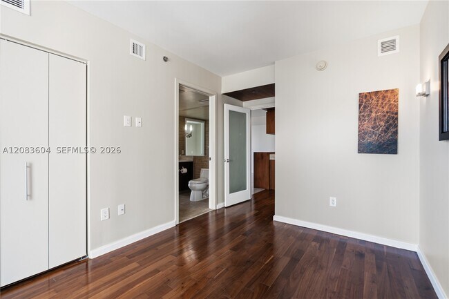 Building Photo - 50 Biscayne Blvd