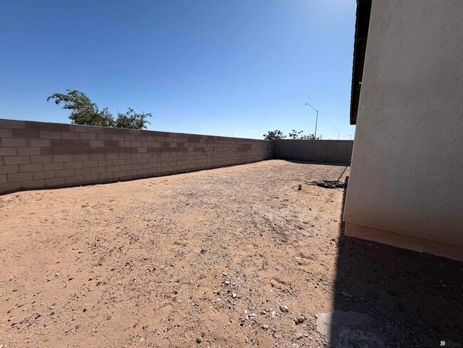 Building Photo - 4792 E Udall Ln