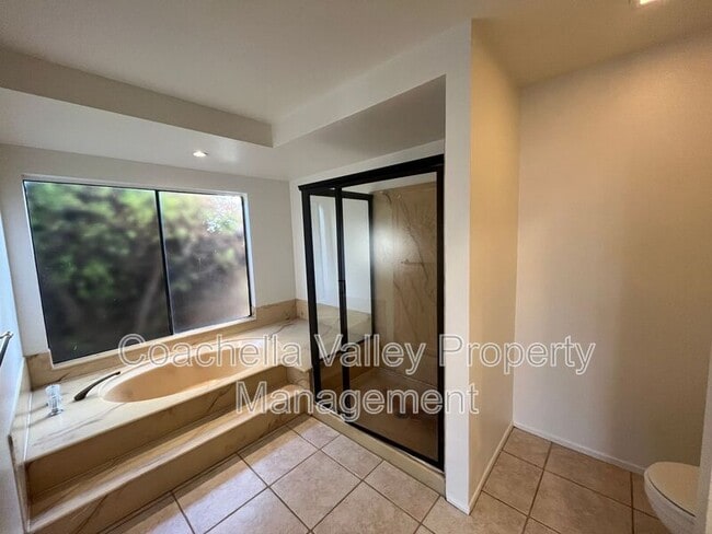 Building Photo - 36532 Vía Abeja