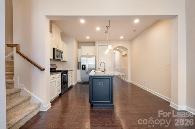 Building Photo - 9320 Glenburn Ln