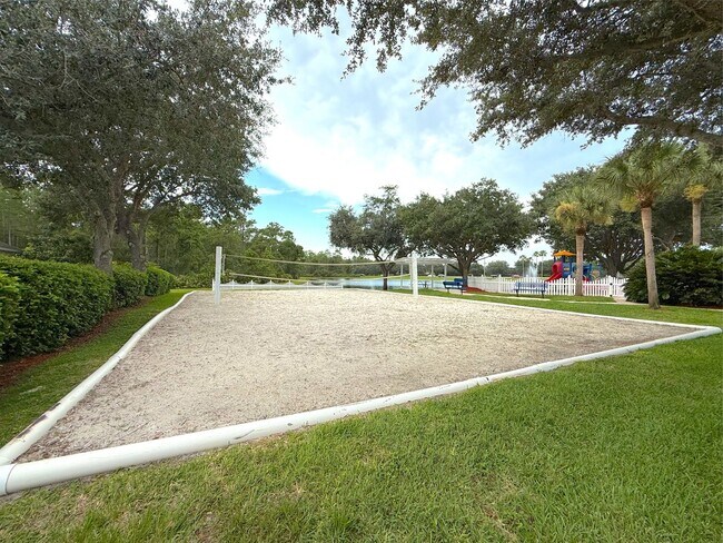 Building Photo - Spacious 5BR/3.5BA Home with Huge Backyard...