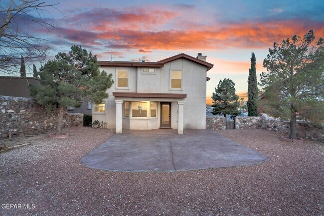 Building Photo - 7489 Plaza Redonda Dr