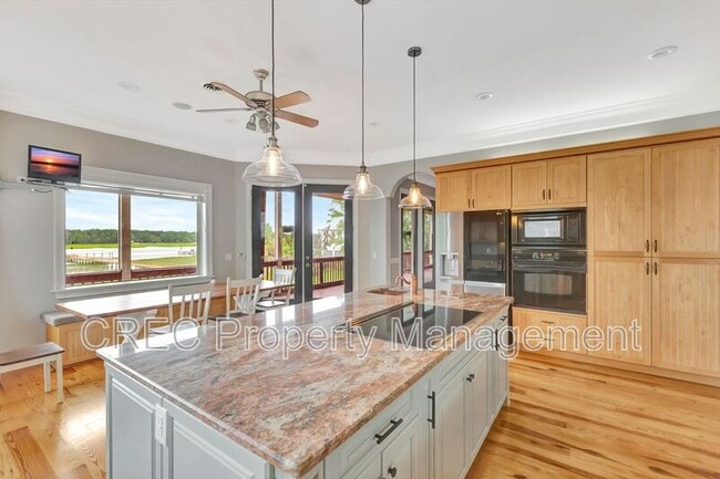 Building Photo - 1392 Eden Rd