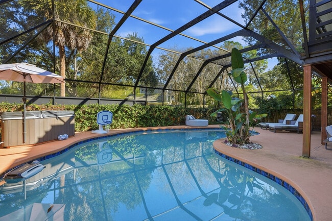 Building Photo - 13609 Heritage Way