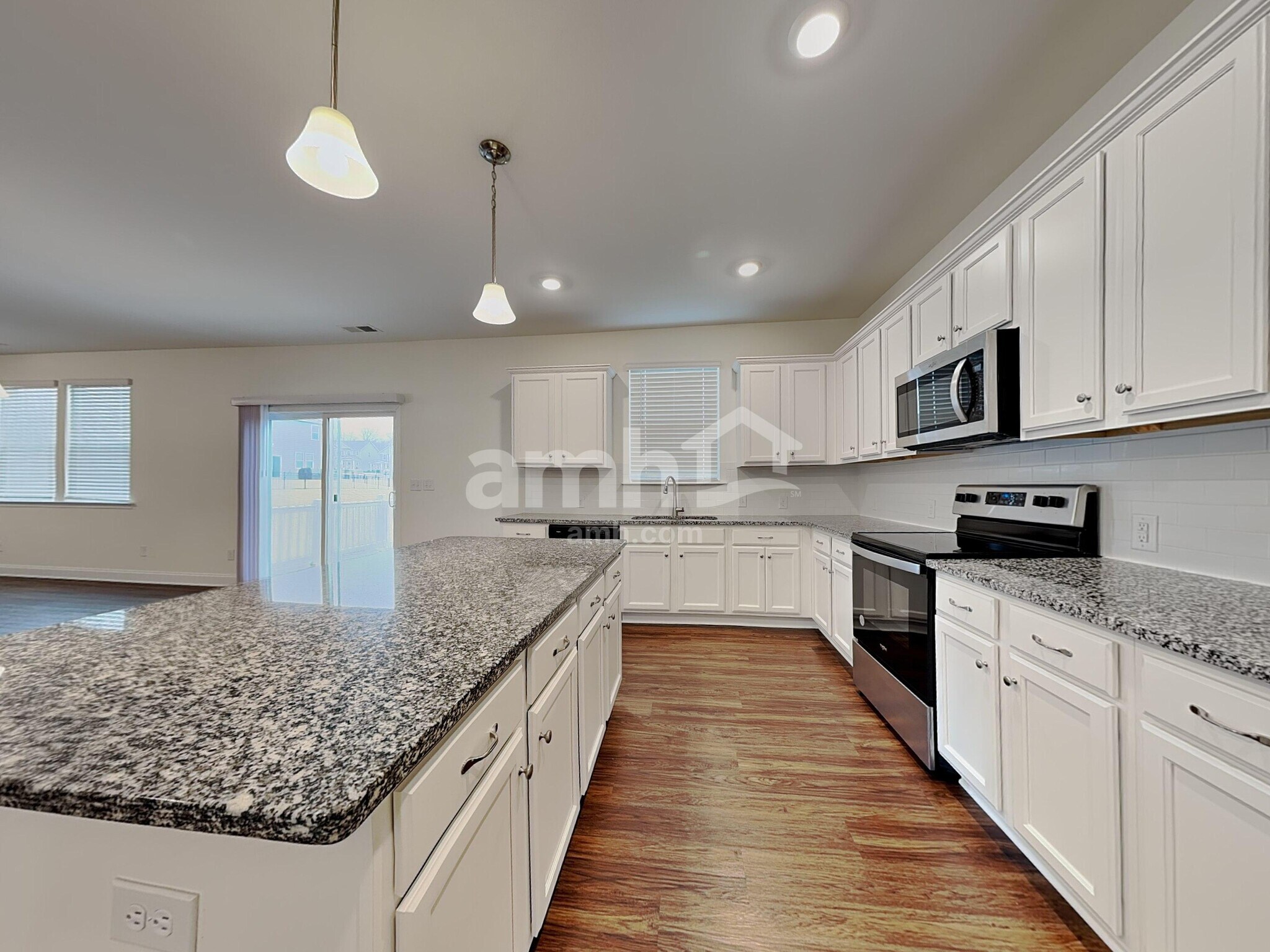 Building Photo - 183 Larragan Dr