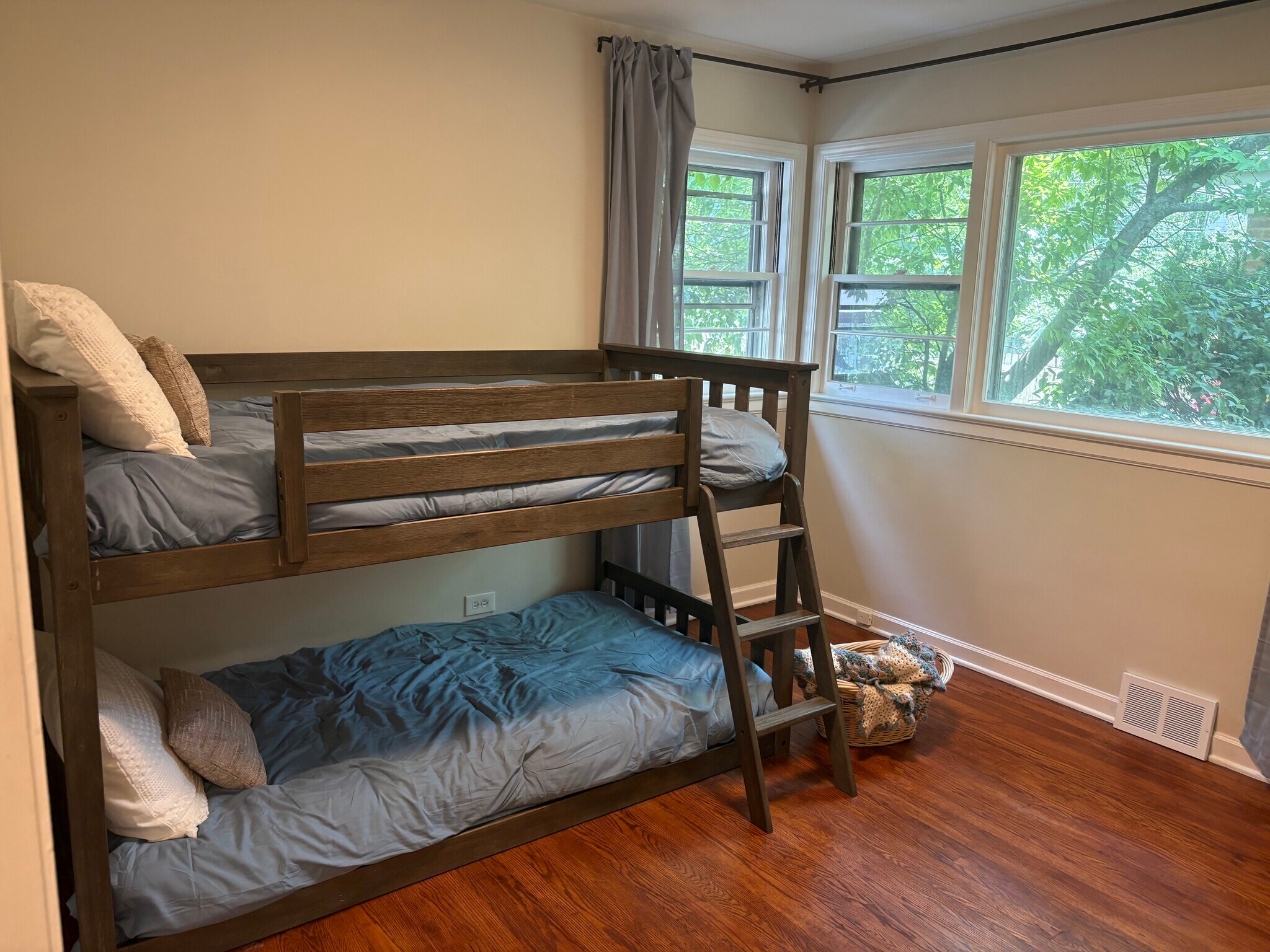 Bedroom 2 - 319 Dodge Ave