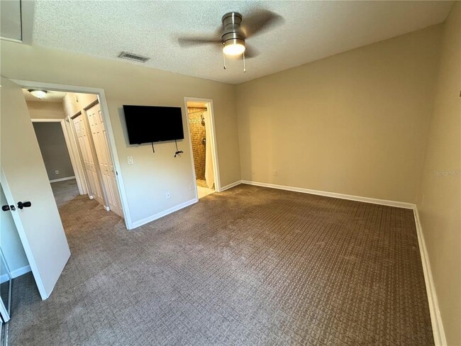 Building Photo - 4821 W McElroy Ave