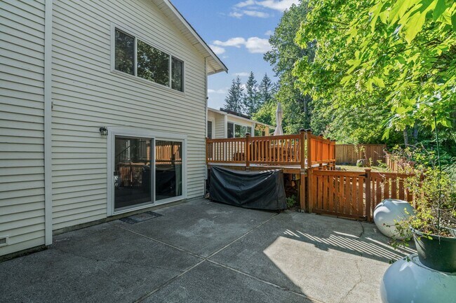 Building Photo - 15932 SE 166th Pl
