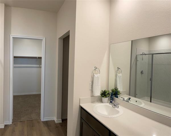 Building Photo - 920 Sunrise Ln