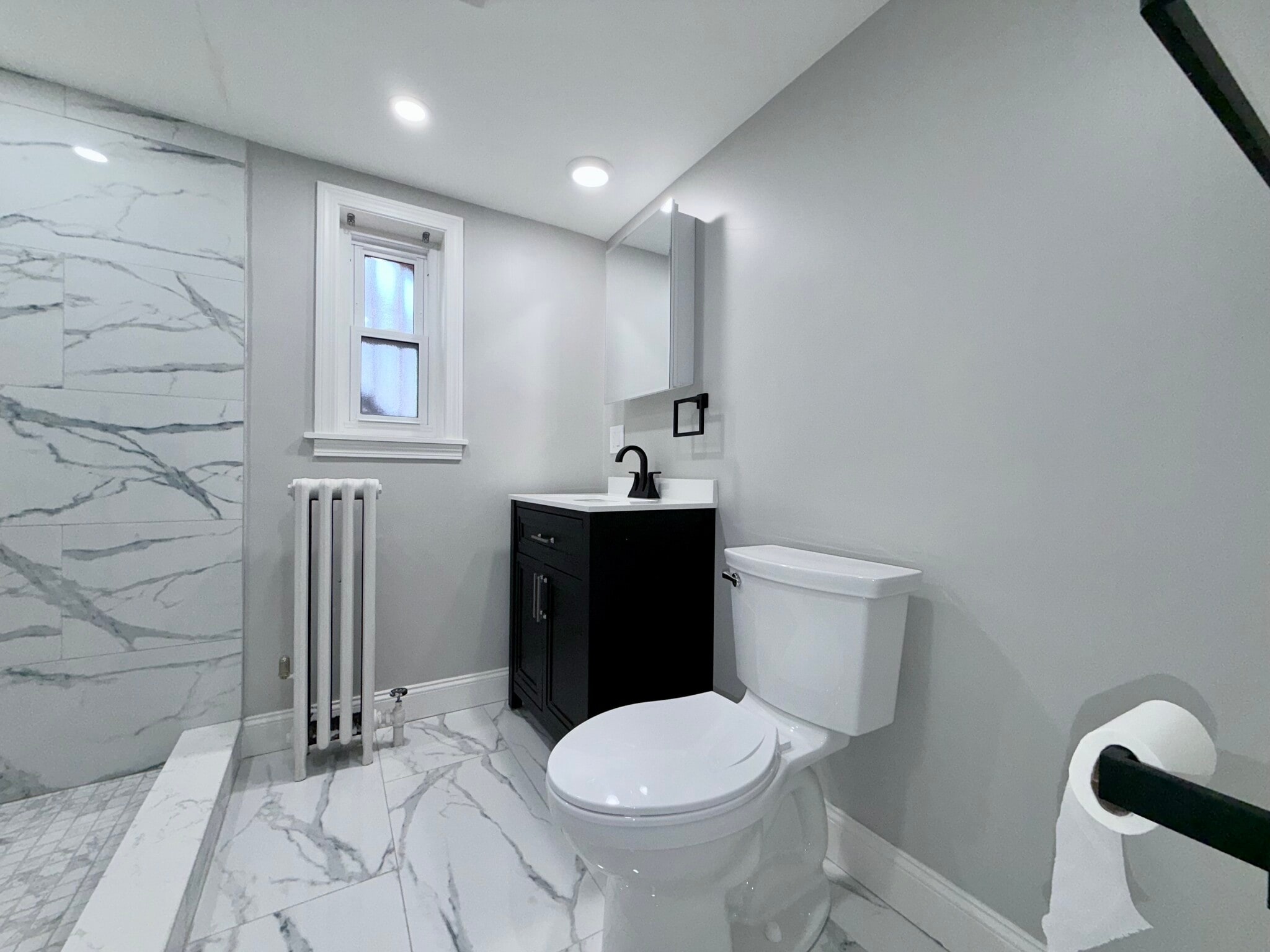 Building Photo - 13 Gladstone St