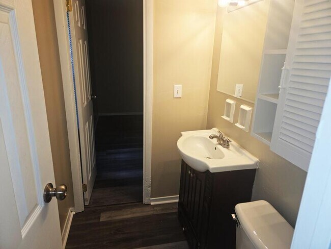 Building Photo - 7926 E 35th St