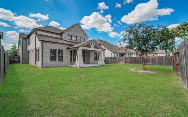 Building Photo - 15108 Botanical Garden Dr