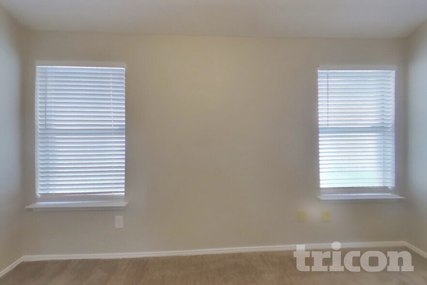 Building Photo - 908 Winchester Ln