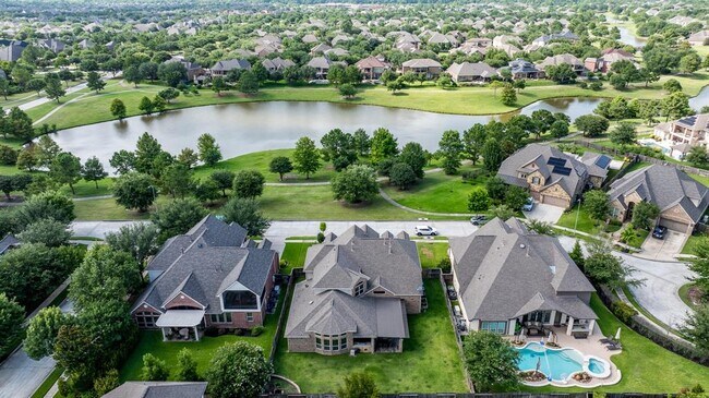 Building Photo - 18815 Ellis Bend Dr