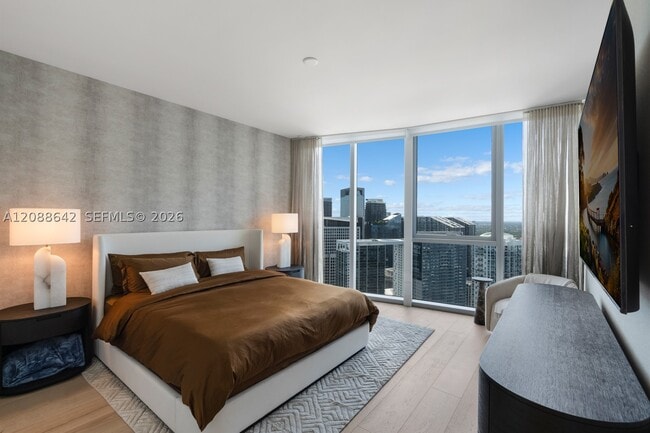 Building Photo - 300 Biscayne Blvd