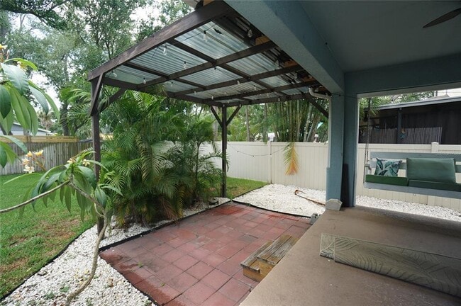 Building Photo - 7303 S Shamrock Rd