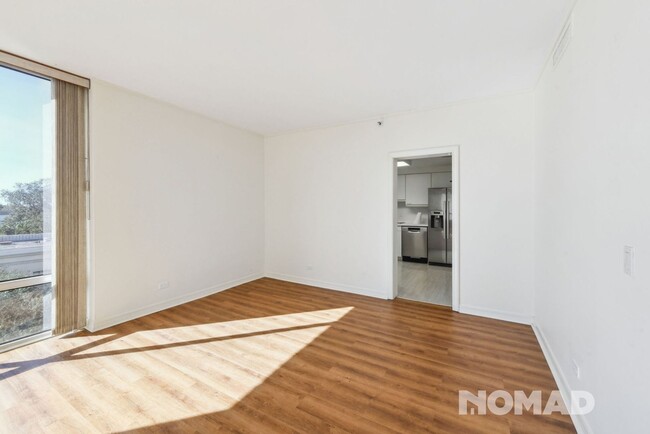 Building Photo - Stylish 2BR Condo in New Orleans