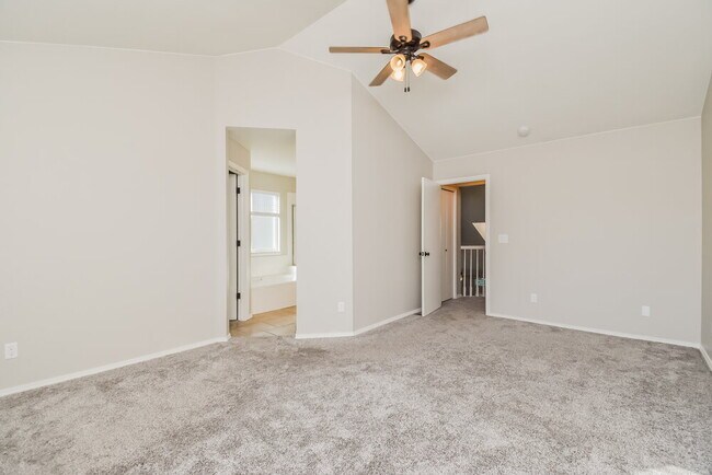 Building Photo - 8633 Bellcove Cir