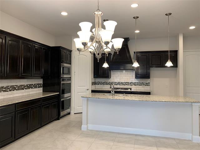 Building Photo - 822 Susan St