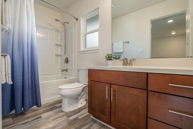 Building Photo - Beautiful Designed Spacious 3 bed/2.5 Bath Home at Kehalani with Ocean Views!