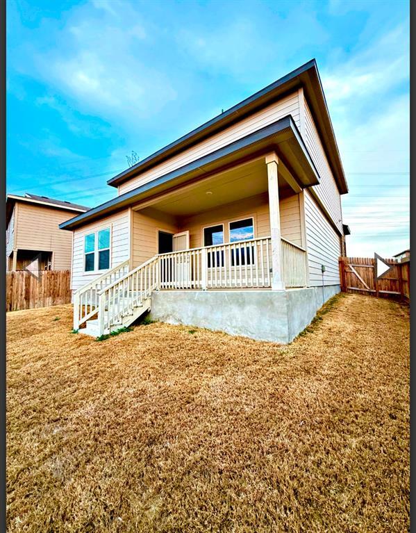 Building Photo - 3011 Lindenwood Wy