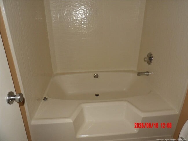 Building Photo - 1022 Wood Creek Dr