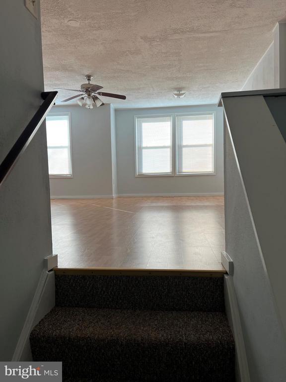 Building Photo - 19809 Larentia Dr