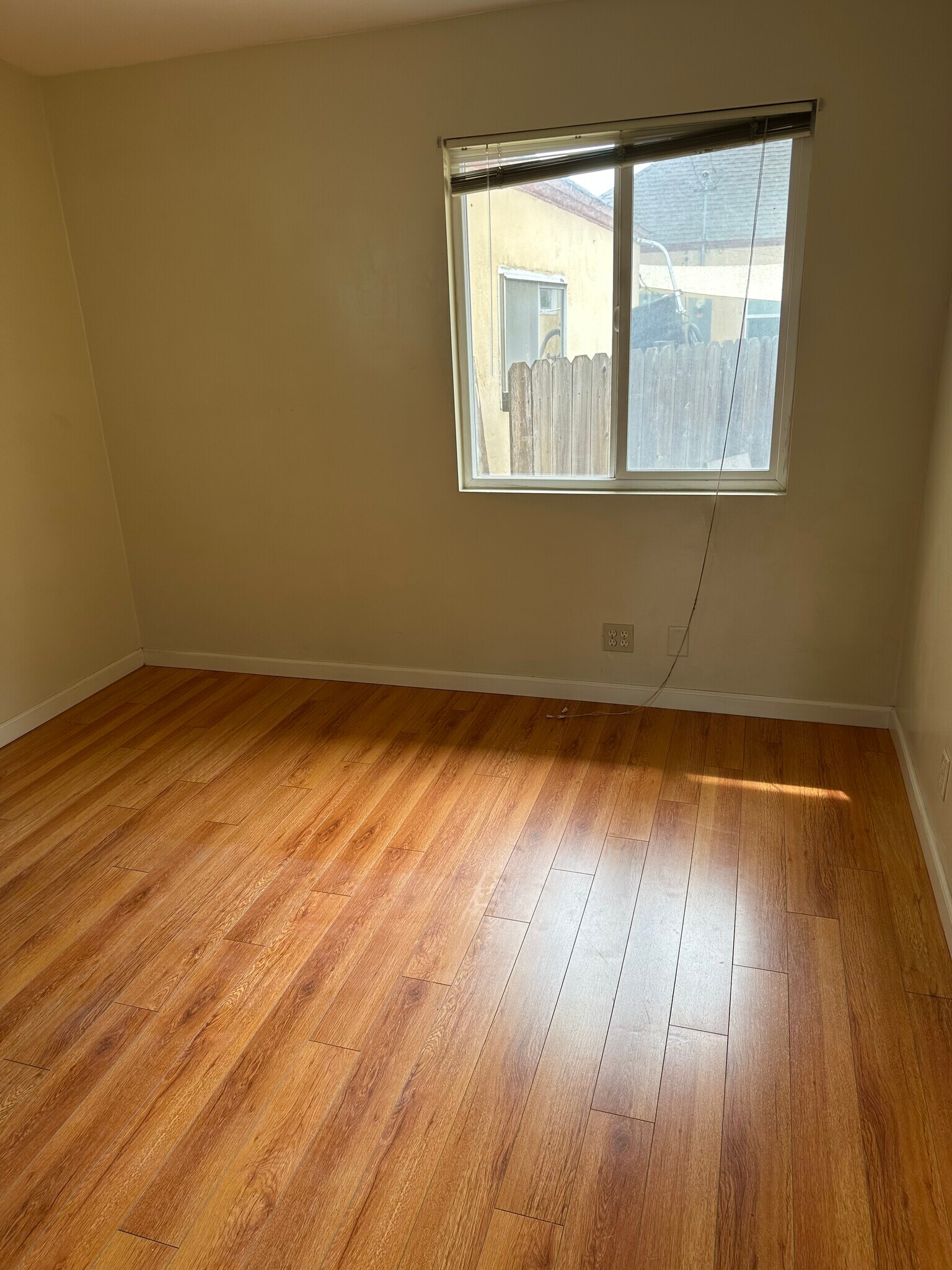 Building Photo - 3858 Bentley Ave