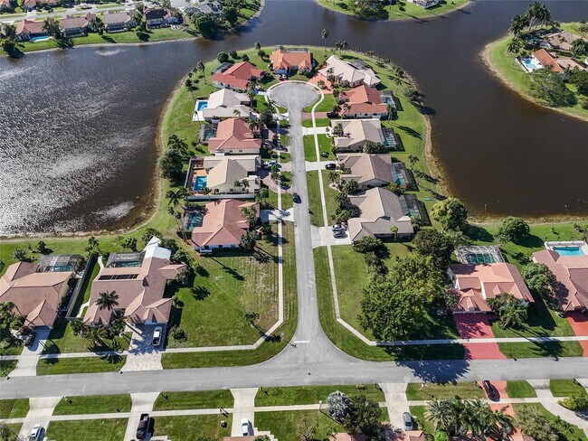 Building Photo - 11310 Lake Tree Ct