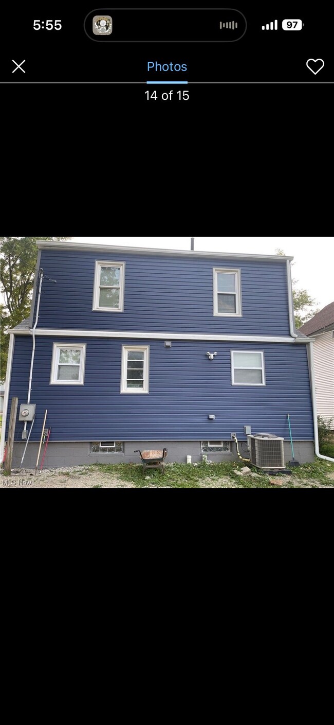Building Photo - 320 Winckles St
