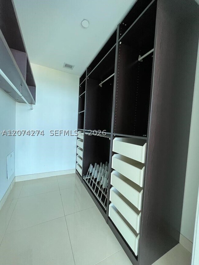 Building Photo - 888 Biscayne Blvd
