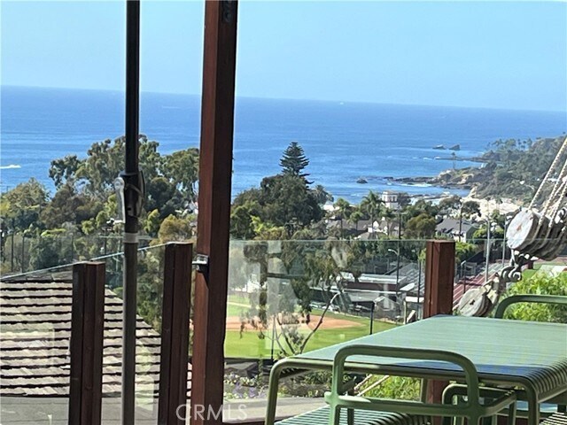 Building Photo - 845 Temple Hills Dr