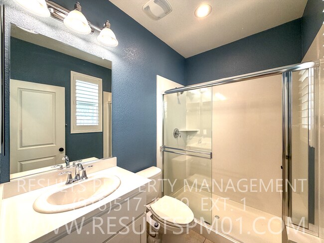 Building Photo - 1280 Goldenrod Way