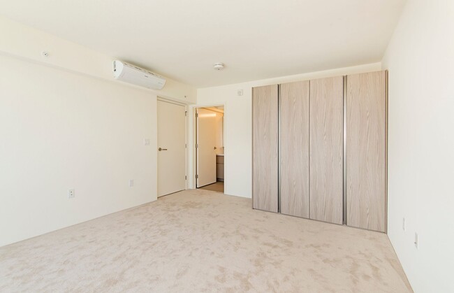 Building Photo - Kapiolani Residence - 2 Bedroom, 2 Bathroo...