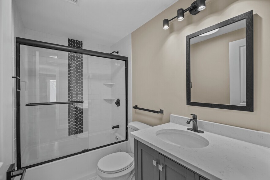 Guest Bath 2nd Floor - 670 Killingly St