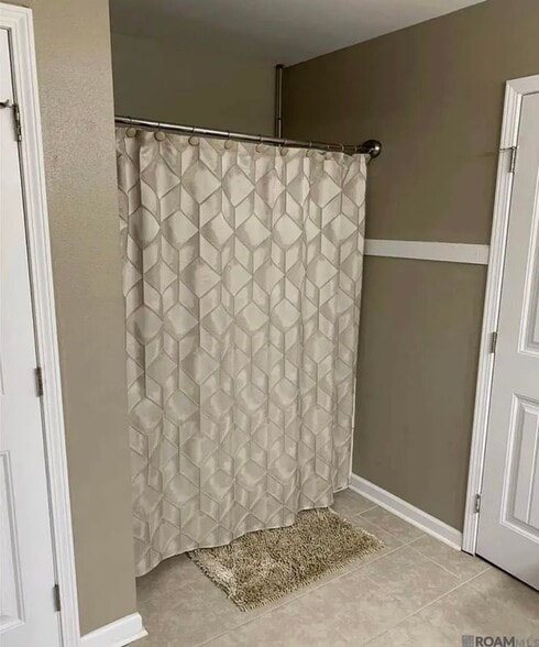 Building Photo - 532 Glenway Dr