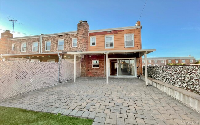 Building Photo - 166-66 22nd Ave