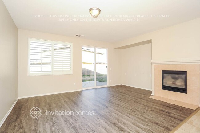 Building Photo - 5815 W Ave J 12