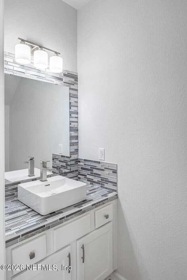 Building Photo - 262 Talulla Trl