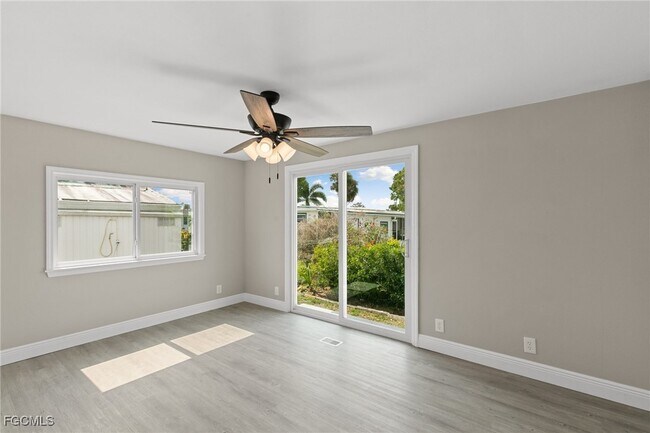 Building Photo - 57 San Remo Cir