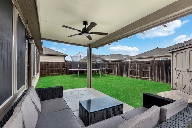 Building Photo - 2542 White Bluff Ln